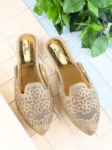 XE Looks Women Ethnic Mules Flats