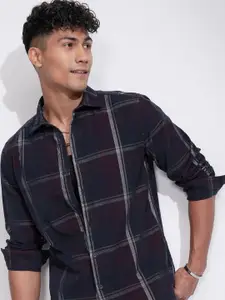 HIGHLANDER Men Comfort Slim Fit Opaque Checked Casual Shirt