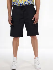 Celio Men Solid Regular Fit Cotton Cargo Shorts