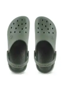 FLITE Men Embellished Mules Flip Flops