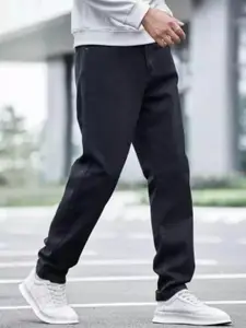 LINARIA Men Classic Relaxed Fit Stretchable Jeans