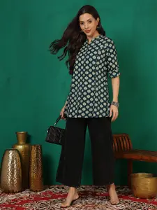 Sangria Floral Printed Mandarin Collar Neck Top