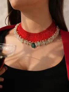 Binnis Wardrobe Artificial Beaded Necklace