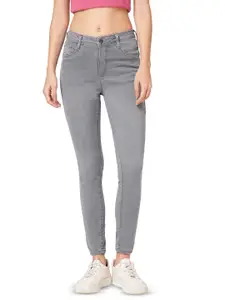 Kraus Jeans Women Skinny Fit High-Rise Light Fade Jeans