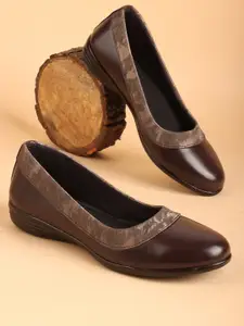 DressBerry Women Woven Design Round Toe Mojaris