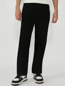 LINARIA Men Classic Relaxed Fit Mid-Rise Stretchable Jeans