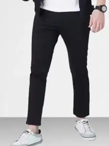 LINARIA Men Classic Slim Fit Mid-Rise Cotton Jeans