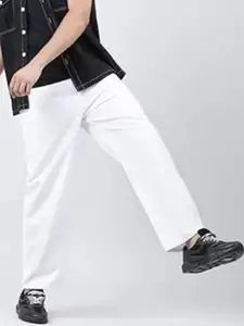 LINARIA Men Classic Relaxed Fit Slash Knee Stretchable Jeans