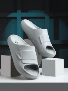 Liberty Men Solid Sliders