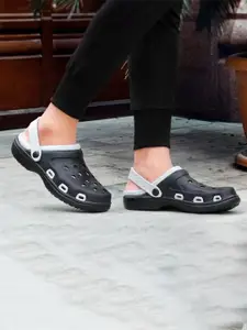 DRACKFOOT Men Clogs Flip Flops