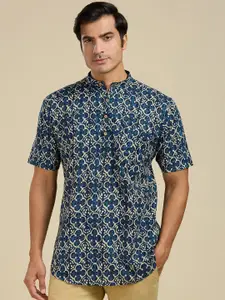 RAJUBHAI HARGOVINDAS Floral Printed Band Collar Cotton Straight Kurta