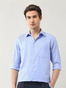 Arrow Men Classic Fit Spread Collar Textured Cotton Casual Shirt