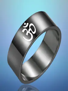 DIVASTRI Rhodium-Plated Black Om Engraved Finger Ring