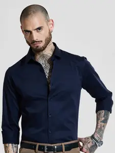 Snitch Men Classic Slim Fit Spread Collar Solid Cotton Casual Shirt
