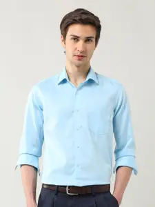 Arrow Men Slim Fit Spread Collar Solid Cotton Casual Shirt