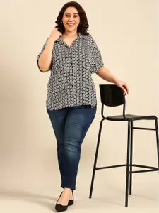 The Pink Moon Women Relaxed Fit Spread Collar Geometric Printed Casual Shirt