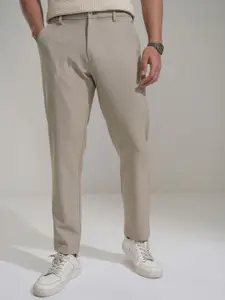 HIGHLANDER Men Comfort Mid-Rise Slim Fit Chinos