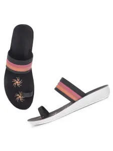 PENNEN Women Printed One Toe Comfort Sandals