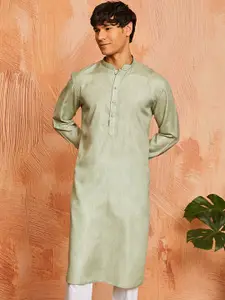 VASTRAMAY Striped Embroidered Kantha Work Mandarin Collar Straight Kurta