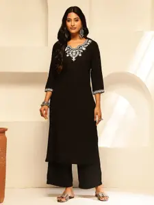 Vbuyz Floral Yoke Design Notch Neck Thread Work Straight Kurta