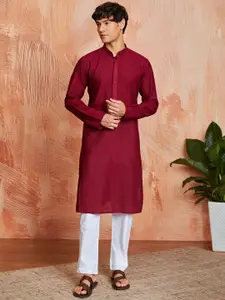 VASTRAMAY Textured Mandarin Collar Straight Kurta With Pyjamas