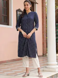 SAVI Geometric Printed Mandarin Collar Straight Kurta