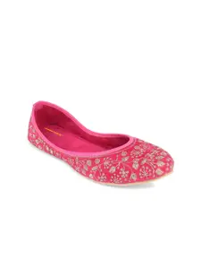 Anouk Women Embellished Ethnic Mojaris with Embroidered Flats