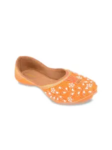 Anouk Women Embellished Ethnic Mojaris Flats