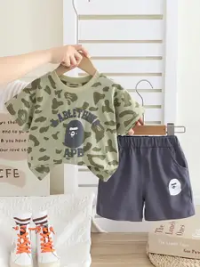 INCLUD Boys Printed Round Neck T-shirt With Shorts