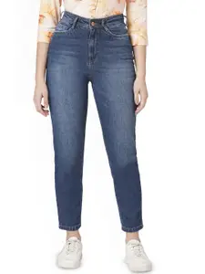 Kraus Jeans Women Cotton High-Rise Light Fade Jeans