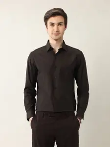 Arrow Men Classic Fit Spread Collar Solid Cotton Formal Shirt