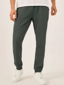 Styli Men Slim Fit Rib Cuffed Core Joggers