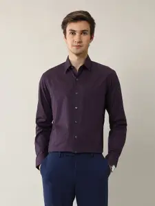 Arrow Men Slim Fit Spread Collar Pinstripes Striped Cotton Formal Shirt