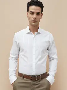 CODE by Lifestyle Men Slim Fit Spread Collar Textured Cotton Formal Shirt