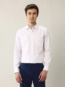 Arrow Men Slim Fit Spread Collar Solid Cotton Formal Shirt