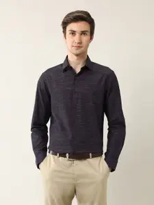 Arrow Men Classic Fit Spread Collar Textured Cotton Formal Shirt