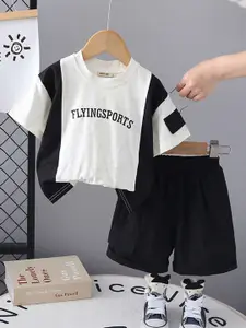 INCLUD Boys Typographic Colourblocked Round Neck T-shirt With Shorts