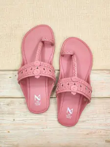 THE MADRAS TRUNK Women Kolhapuri One Toe Flats