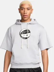 Nike Standard Issue Men Dri-FIT Pullover Short-Sleeve Hoodie With Kangaroo Pocket