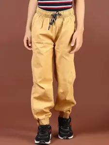 V-Mart Boys Regular Fit Mid Rise Flat-Front Joggers Trousers