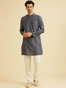 Manyavar Ethnic Motifs Woven Design Mandarin Collar Straight Kurta