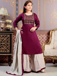 Sangria Girls Floral Printed Straight Kurta