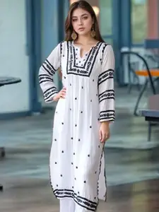 GoSriKi Floral Embroidered Notch Neck Thread Work Straight Kurta
