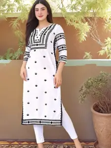 GoSriKi Floral Embroidered Notch Neck Thread Work Straight Kurta