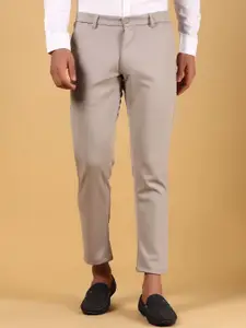 V-Mart Men Regular Fit Mid Rise Flat-Front Chinos Trousers