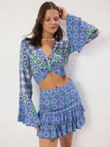 Trendyol Floral Printed V-Neck Crop Top With Skirt