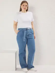 Trendyol Women Regular Fit Mid-Rise Low Distress Jeans