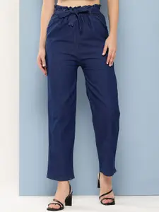 Roadster Women Relaxed Fit Mid Rise Clean Look Stretchable Denim Jeans