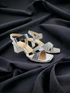 FABBMATE  Women Embellished Block Sandals