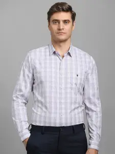 Louis Philippe Men Super Fit Spread Collar Checked Cotton Formal Shirt